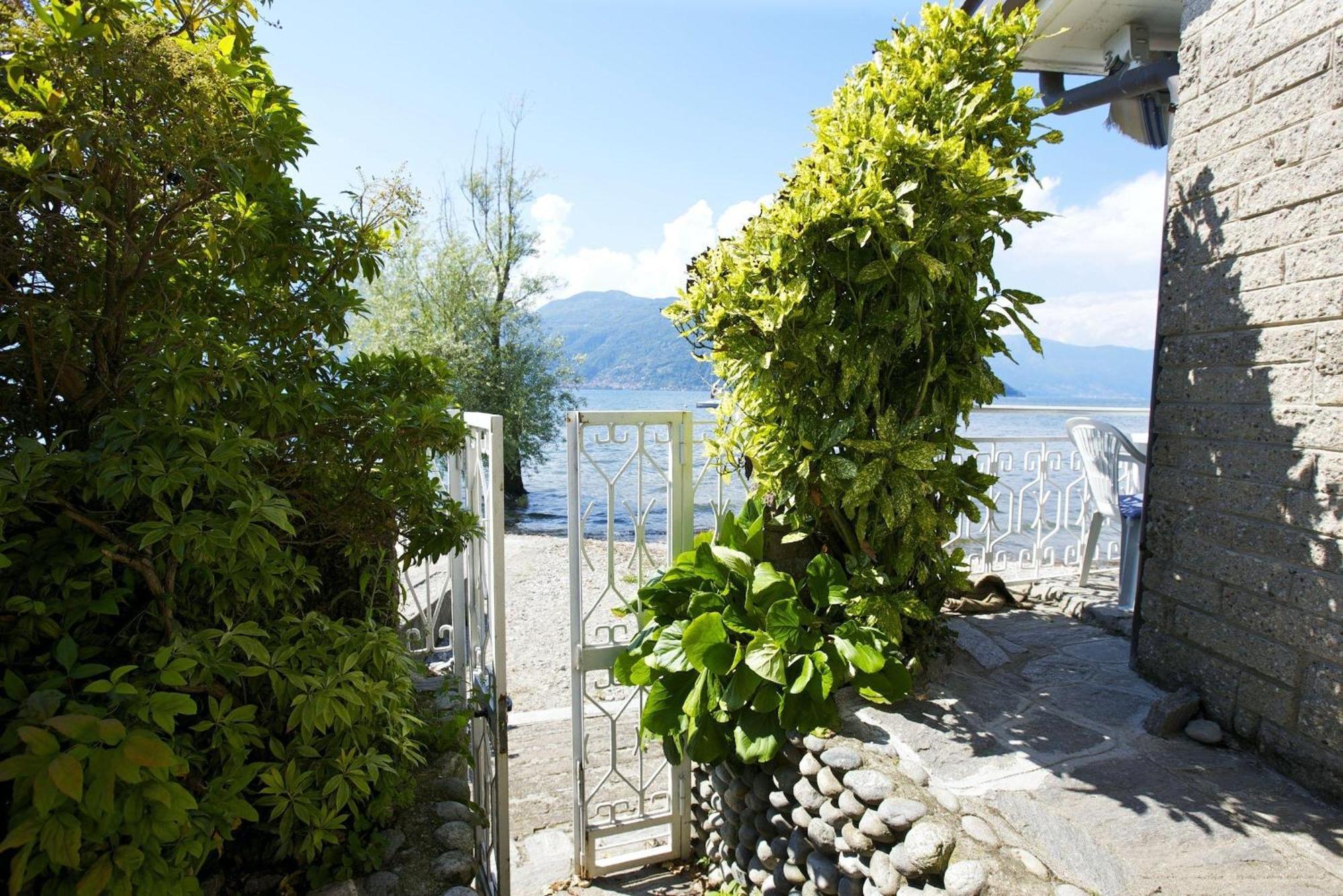 Casa Azzurra Villa Germignaga Exterior photo